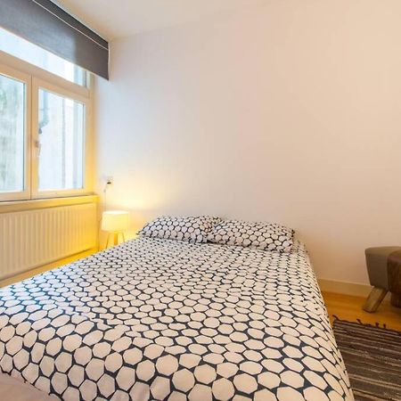 Charming Apartment In City Center Амстердам Екстериор снимка